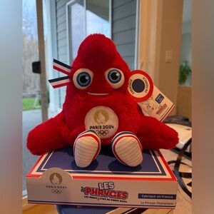 NWT French made Paris 2024 Olympic Mascot Plush Toy